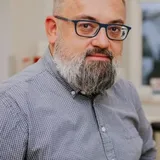 Dr Tomasz Okniński, chirurg ogólny w przychodni Medic House